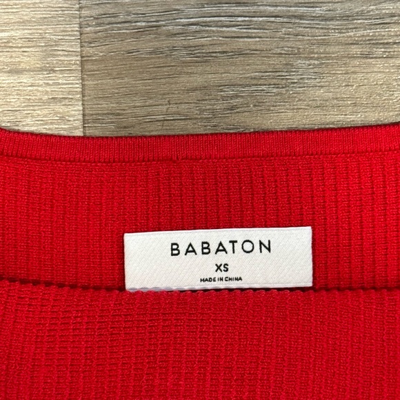 Babaton “sculpt knit squareneck cropped tank” - Picture 2 of 4
